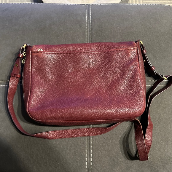 Fossil Burgundy Leather Crossbody Bag - Picture 3 of 3